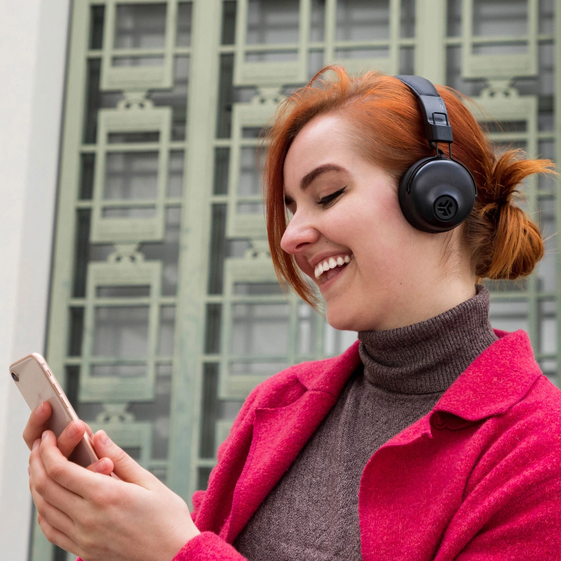 Studio Wireless On Ear фото