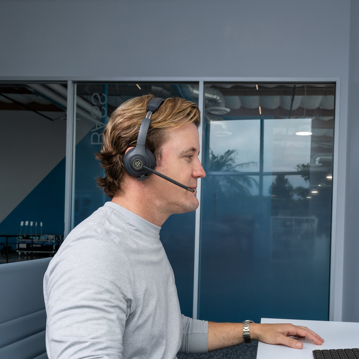 GO Work Wireless Headset фото
